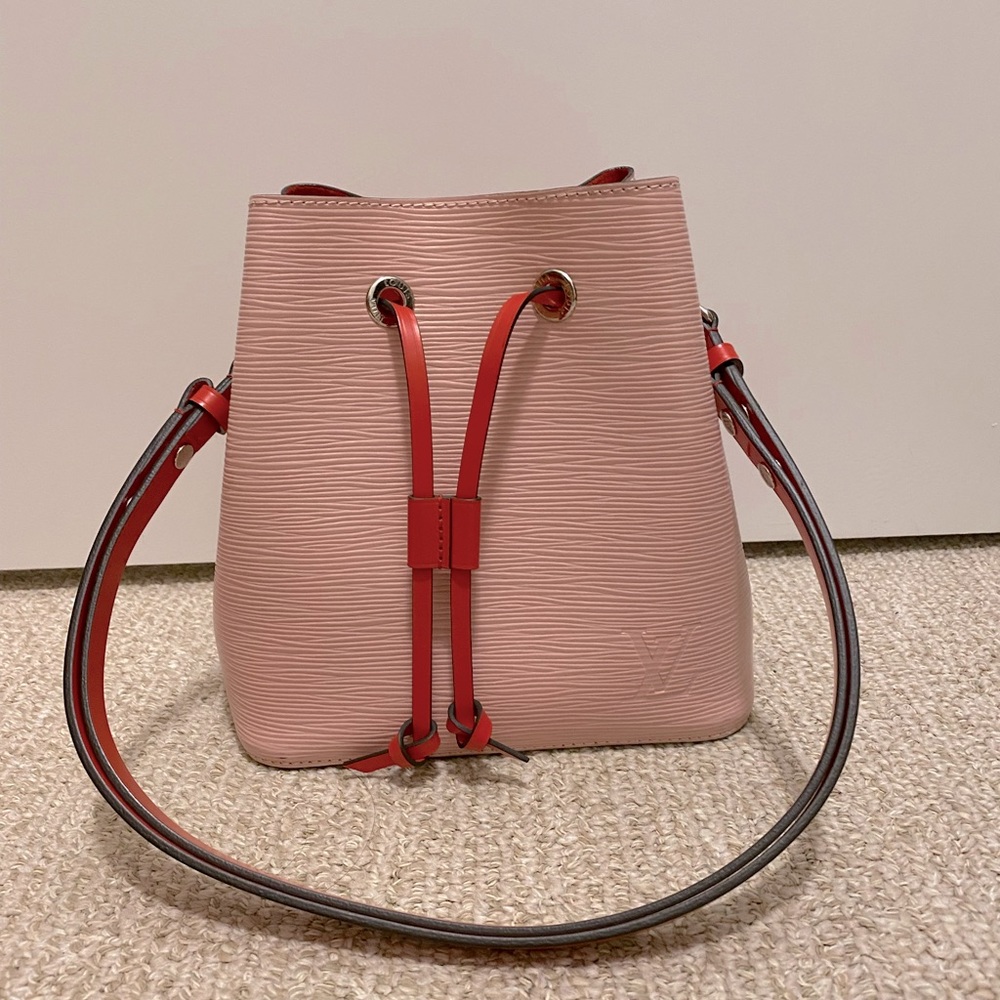 Louis Vuitton Neo Noe Bucket Bag Rose Ballerine Orange SHW Pink Epi Leather Bag